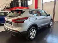 Usata Nissan Qashqai Acenta 110 CV (80 kW) 2018 Grigio SUV