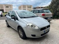 Usata Fiat Grande Punto 75 CV (55 kW) 2013 Grigio Utilitaria