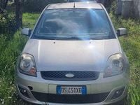 Usata Ford Fiesta 60 CV (44 kW) 2000 Utilitaria