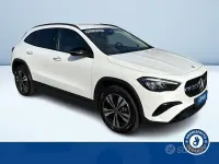 Usata Mercedes GLA180 Advanced Plus 116 CV (85 kW) 2024 Bianco pastello SUV
