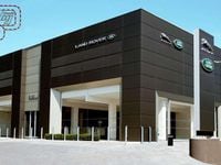 Nuova Land Rover Range Rover evoque SE 163 CV (119 kW) 2026 Eiger grey SUV