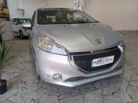 Usata Peugeot 208 Allure 95 CV (69 kW) 2015 Argento Utilitaria