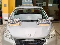 Usata Peugeot 208 68 CV (50 kW) 2014 Grigio Utilitaria