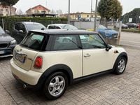 Usata Mini Cooper D Chili 108 CV (79 kW) 2009 Beige Utilitaria