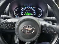 Usata Toyota Yaris Cross 92 CV (67 kW) 2021 Oro SUV