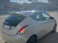Usata Lancia Ypsilon 95 CV (69 kW) 2016 Utilitaria