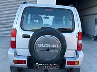 Usata Suzuki Jimny 86 CV (63 kW) 2009 Argento SUV
