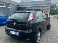 Usata Fiat Punto Lounge 69 CV (50 kW) 2012 Nero Utilitaria