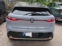 Usata Renault Megane E-Tech Iconic 161 kW (220 CV) 2022 Grigio SUV