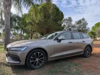 Usata Volvo V60 Momentum 150 CV (110 kW) 2019 Station wagon