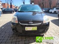 Usata Ford Fiesta Ghia 75 CV (55 kW) 2007 Nero Utilitaria