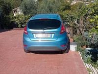 Usata Ford Fiesta Titanium 96 CV (70 kW) 2010 Blu Berlina