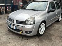Käytetty Renault Clio II 179 HP (131 kW) 2005 Harmaa Sedan