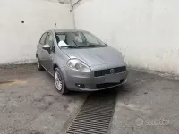 Usata Fiat Grande Punto 65 CV (47 kW) 2006 Grigio Utilitaria