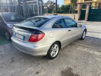 Begagnad Mercedes C220 Classic 143 HK (105 kW) 2003 Grå Sedan