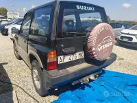 Usata Suzuki Vitara 96 CV (70 kW) 1998 Nero Station wagon