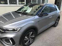 Usata VW T-Roc R-line 150 CV (110 kW) 2022 Grigio SUV