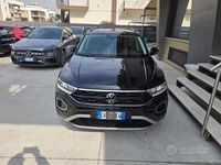 Usata VW T-Roc Style 150 CV (110 kW) 2022 Nero SUV