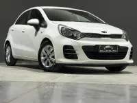 Usata Kia Rio 75 CV (55 kW) 2017 Bianco Berlina