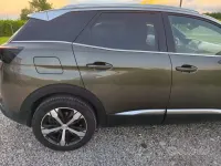 Usata Peugeot 3008 GT-line 150 CV (110 kW) 2017 Verde SUV