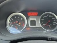 Usata Renault Clio II 100 CV (73 kW) 2011 Grigio Berlina