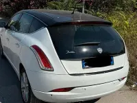 Usata Lancia Delta 190 CV (139 kW) 2014 Bianco Utilitaria