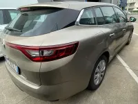 Usata Renault Mégane GrandTour 95 CV (69 kW) 2019 Oro Station wagon