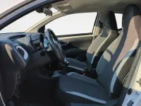 Usata Toyota Aygo Connect Style 72 CV (52 kW) 2020 Bianco Utilitaria