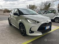 Usata Toyota Yaris Hybrid Sport 131 CV (96 kW) 2024 Grigio Berlina
