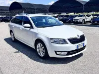 Usata Skoda Octavia Executive 110 CV (80 kW) 2016 Bianco Station wagon
