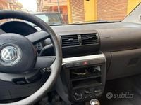 Usata VW Fox 70 CV (51 kW) 2005 Nero Utilitaria