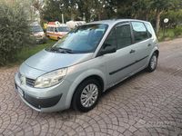 Usata Renault Scénic Authentique 82 CV (60 kW) 2003 Argento Monovolume