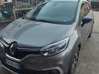 Usata Renault Captur 90 CV (66 kW) 2019 Grigio SUV