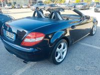 Usata Mercedes SLK200 163 CV (119 kW) 2006 Blu/azzurro Cabrio