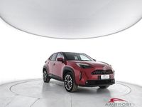 Usata Toyota Yaris Hybrid Lounge 92 CV (67 kW) 2021 Rosso