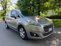Usata Peugeot 5008 Business-Line 115 CV (84 kW) 2014 Grigio Monovolume