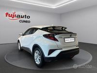 Usata Toyota C-HR Active 122 CV (89 kW) 2023 Bianco SUV