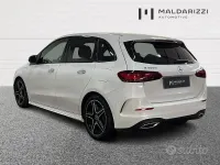 Käytetty Mercedes B200 Advanced Plus 150 HP (110 kW) 2023 Valkoinen Tila-auto
