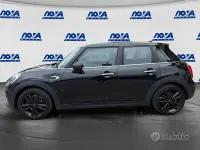 Usata Mini ONE 75 CV (55 kW) 2018 Nero Utilitaria