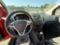 Usata Ford Courier 75 CV (55 kW) 2018 Rosso Monovolume