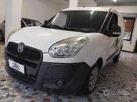 Usata Fiat Doblò 105 CV (77 kW) 2011 Bianco Monovolume