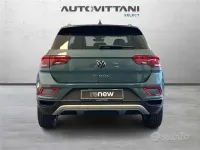 Usata VW T-Roc Edition 150 CV (110 kW) 2025 Blu scuro SUV
