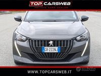 Usata Peugeot 208 Allure 101 CV (74 kW) 2023 Grigio Utilitaria