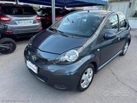 Usata Toyota Aygo 68 CV (50 kW) 2009 Grigio Utilitaria