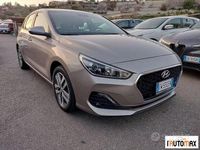 Gebraucht Hyundai i30 116 PS (85 kW) 2019 Weiß Limousine