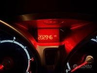 Usata Ford Fiesta Titanium 97 CV (71 kW) 2011 Grigio Utilitaria
