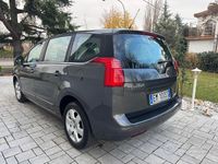Usata Peugeot 5008 Business-Line 112 CV (82 kW) 2012 Grigio Monovolume