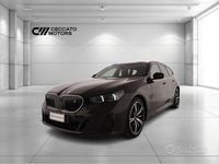 Usata BMW i5 Comfort Edition 289 kW (394 CV) 2024 Nero Station wagon