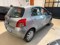 Usata Toyota Yaris 87 CV (63 kW) 2006 Grigio Berlina