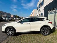 Usata Infiniti QX30 Premium 170 CV (125 kW) 2017 Bianco SUV